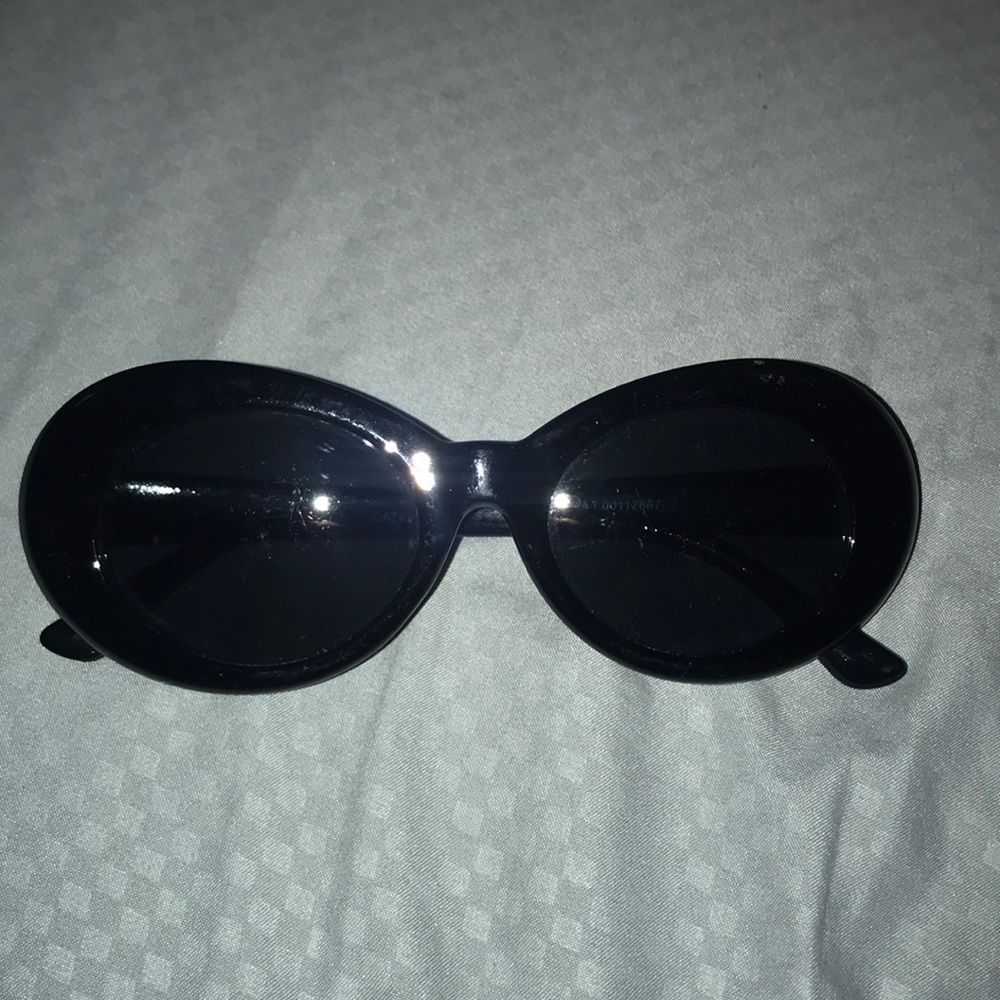 clout glasses